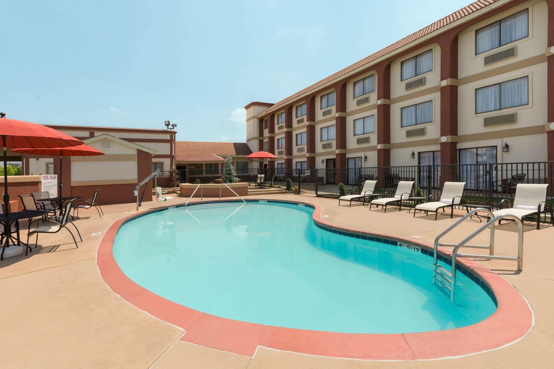 Broadway Inn & Suites Oklahoma City Zewnętrze zdjęcie